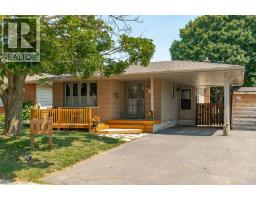 119 MILLWOOD Crescent - 1