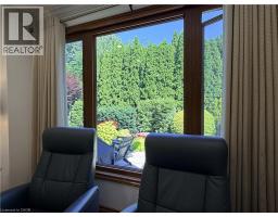 7 MANN Avenue - 12