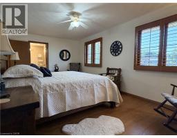 7 MANN Avenue - 25