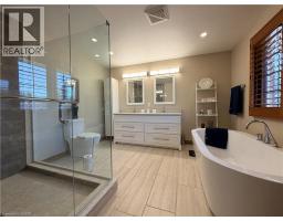 7 MANN Avenue - 27