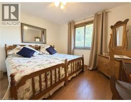 7 MANN Avenue - 30