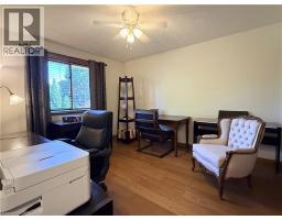 7 MANN Avenue - 31