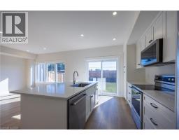 115 AMBER Street - 13
