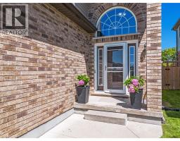 135 BROADOAKS Drive - 3