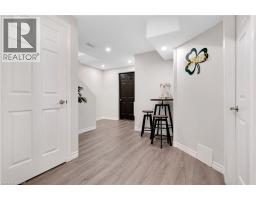 135 BROADOAKS Drive - 34