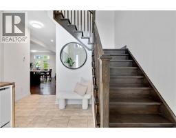 135 BROADOAKS Drive - 5