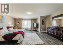 654 WRAY Avenue S - 26