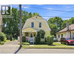 8 STRATHCONA Avenue - 1