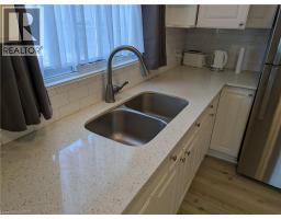3 MAITLAND Avenue - 10