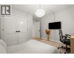 27 MAPLE LEAF Avenue S - 33
