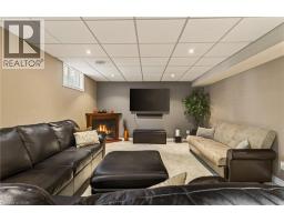 39 TRENHOLME Crescent - 35