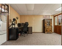 39 TRENHOLME Crescent - 38