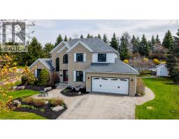 207 WOODRIDGE Drive - 1