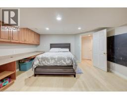 207 WOODRIDGE Drive - 34