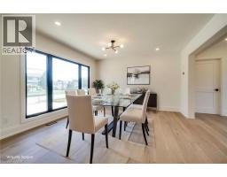 24 ROYCE Avenue - 23