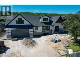 24 ROYCE Avenue - 4