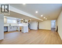 24 ROYCE Avenue - 45