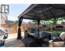 124 BALSAM Avenue N - 47
