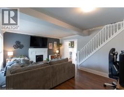 124 BALSAM Avenue N - 8