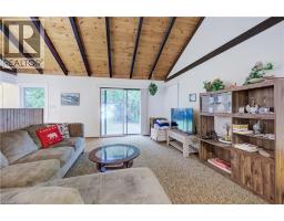 757 VICTORIA Road - 11