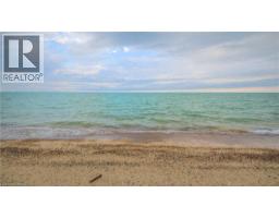 757 VICTORIA Road - 24