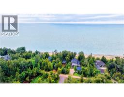 757 VICTORIA Road - 28