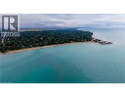 757 VICTORIA Road - 34