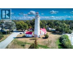 757 VICTORIA Road - 40