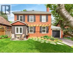 13 TWEEDSMUIR Avenue - 3
