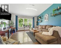 3557 GRIMSBY Road - 18