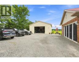 3557 GRIMSBY Road - 49