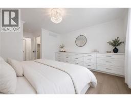 18 KEYS Crescent - 14