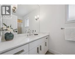 18 KEYS Crescent - 15