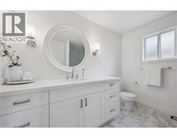 18 KEYS Crescent - 18