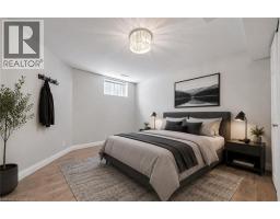 18 KEYS Crescent - 27