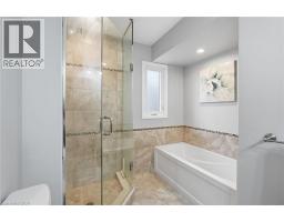 6 WOODCROFT Crescent - 23