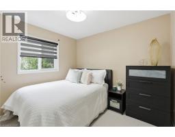 6 WOODCROFT Crescent - 26
