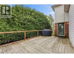 6 WOODCROFT Crescent - 31