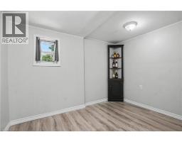 16 MERCER Road - 14