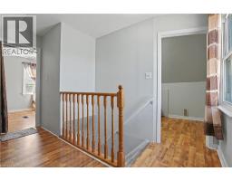 16 MERCER Road - 17