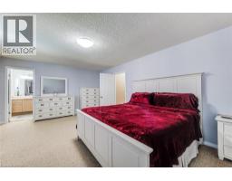 124 UDVARI Crescent - 15