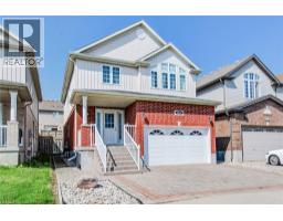 124 UDVARI Crescent - 2