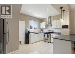11 PRIMROSE Avenue - 11