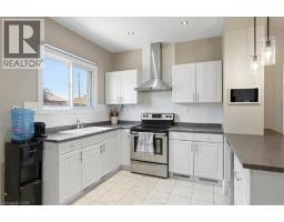 11 PRIMROSE Avenue - 12