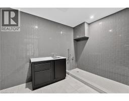 461 GREEN Road UnitNo. 816 - 33
