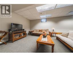 137 PINEHILL Drive - 31