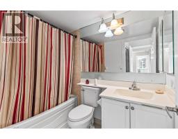 310 BURNHAMTHORPE Road W UnitNo. 401 - 22