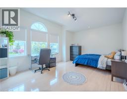 79 MOORLAND Crescent - 20