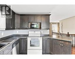 30 LESLIE Street - 12