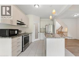 242 MOORLANDS Crescent - 17